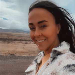 Meet your Posher, Noelle